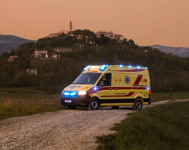 🚑🗻Tested where it counts.
Rural terrain, real scenarios, full readiness.
One more vehicle on the road — where it belongs.
👉 For more photos and details about this vehicle, visit our website.
.
.
.
.
.
#ambulance #emergencyvehicle #medicaltravel #safety#builttosave #offroad #specialvehicle #volkwagen #volkswagencrafter #buzet #cibcommerce